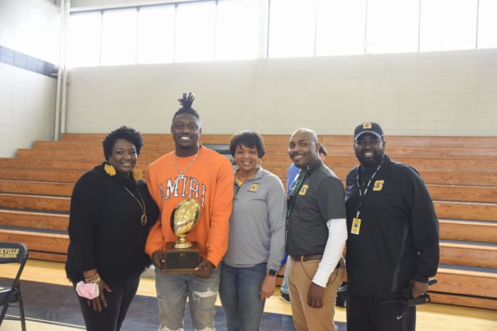 aj-brown-starkville-tennessee-titans00036